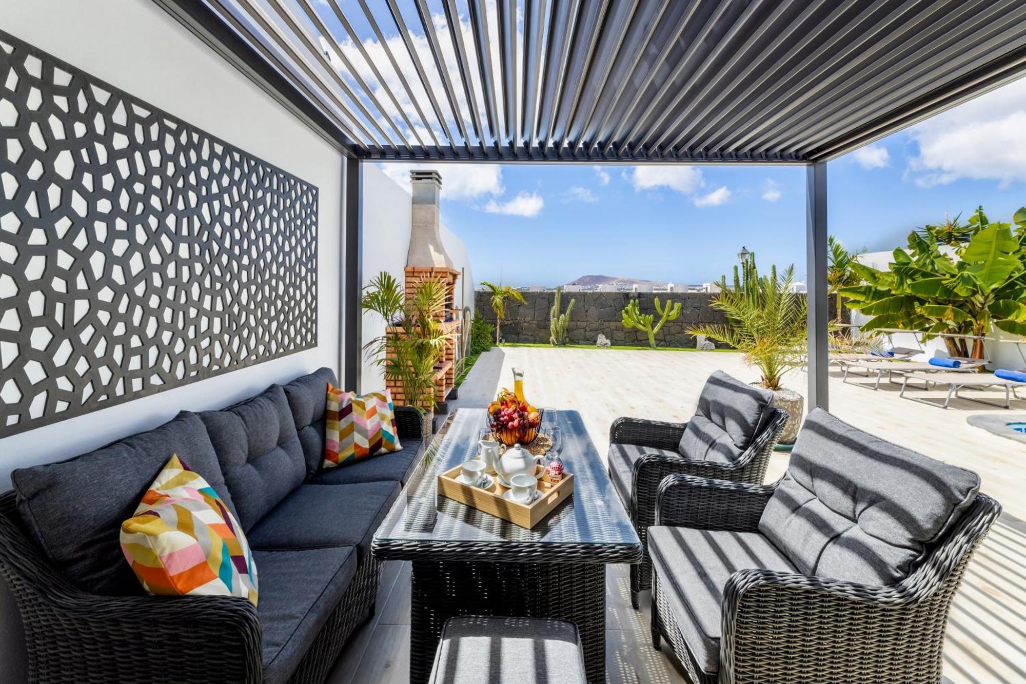 Villa Playa Blanca - Heated Pool, Aircon Exteriör bild