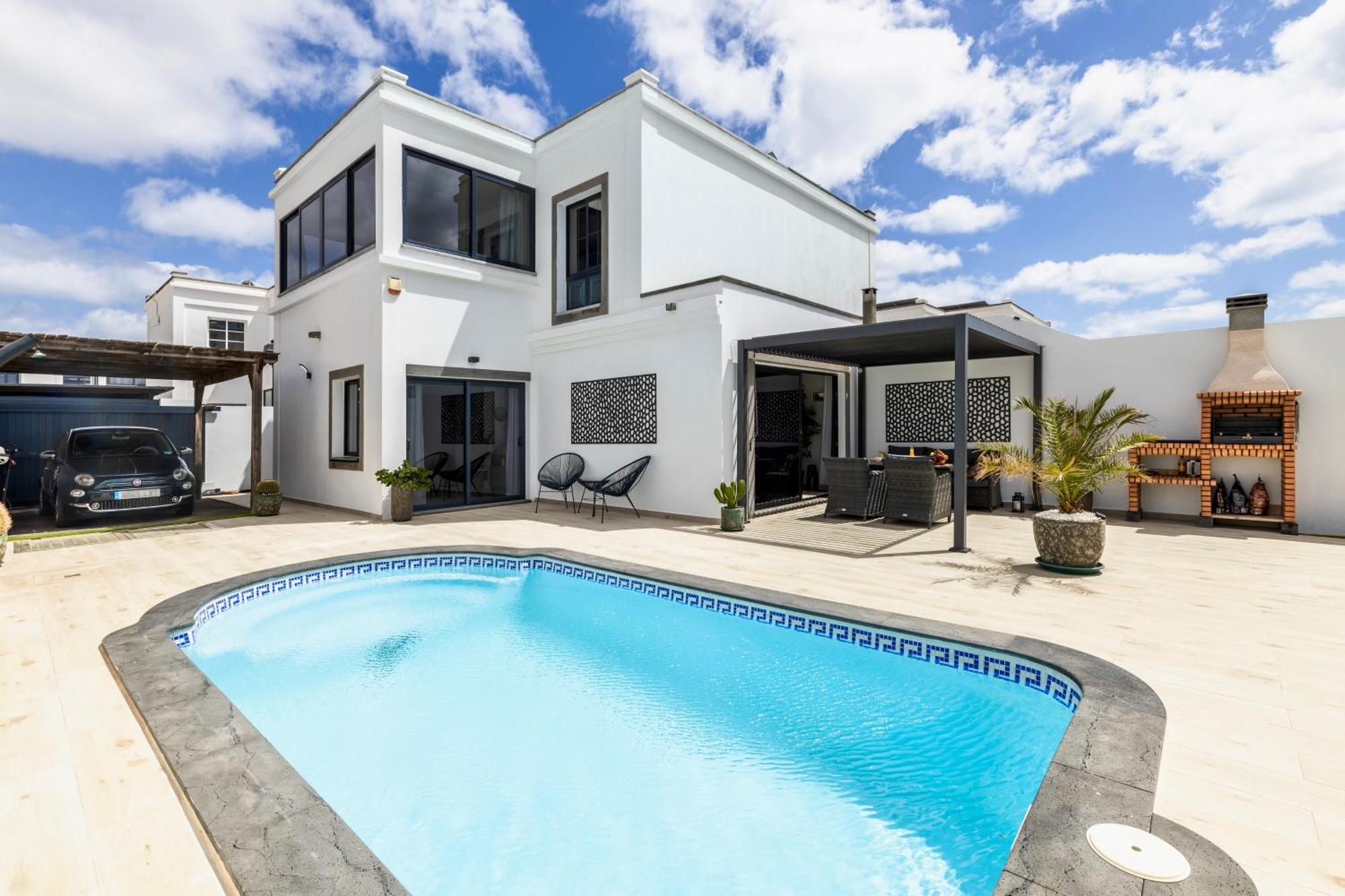 Villa Playa Blanca - Heated Pool, Aircon Exteriör bild